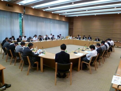 画像：危機管理・防災特別委員会の様子